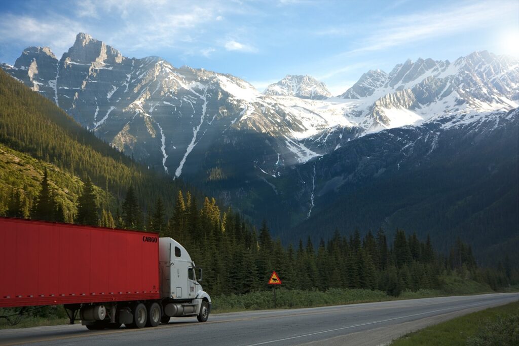 truck, road, sign-2755172.jpg